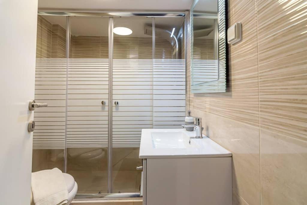 Brand New Decorated Flat For 4 Ppl In Pagrati Apartment Atena Exterior foto