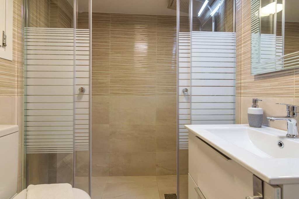 Brand New Decorated Flat For 4 Ppl In Pagrati Apartment Atena Exterior foto